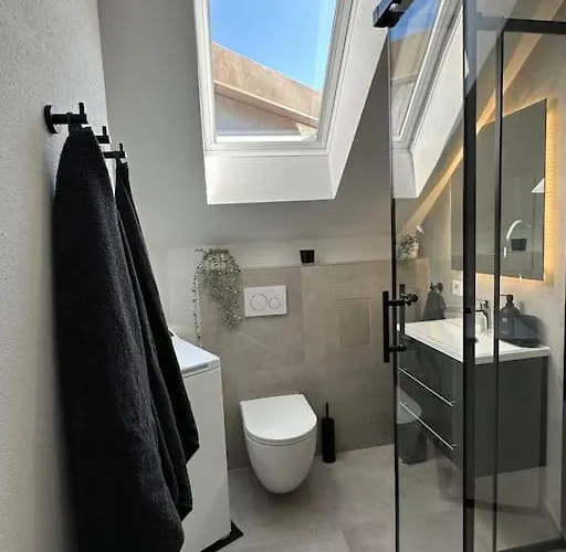 Stylisches In Zentraler Lage - Mit Klima *